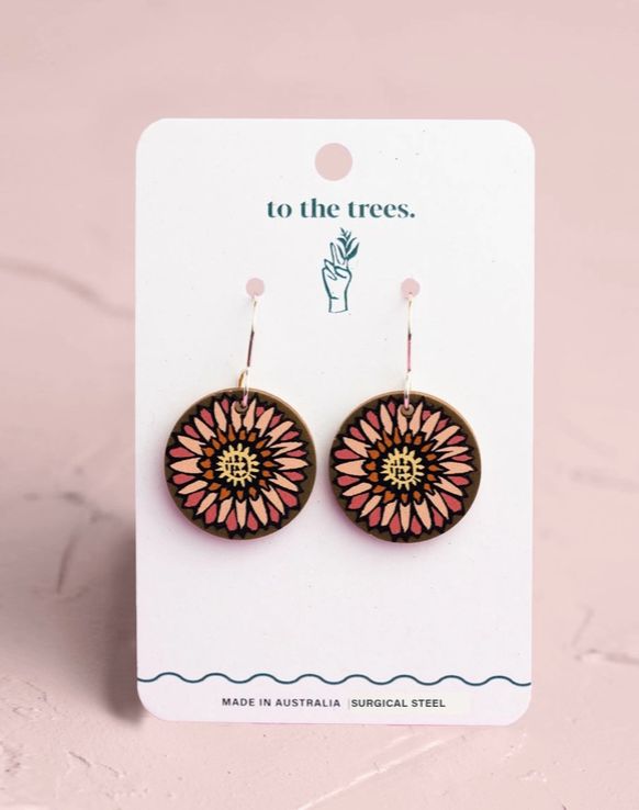 Earring: Strawflower Blossom Studs
