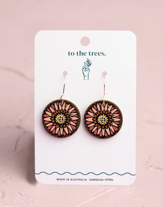 Earring: Strawflower Blossom Studs